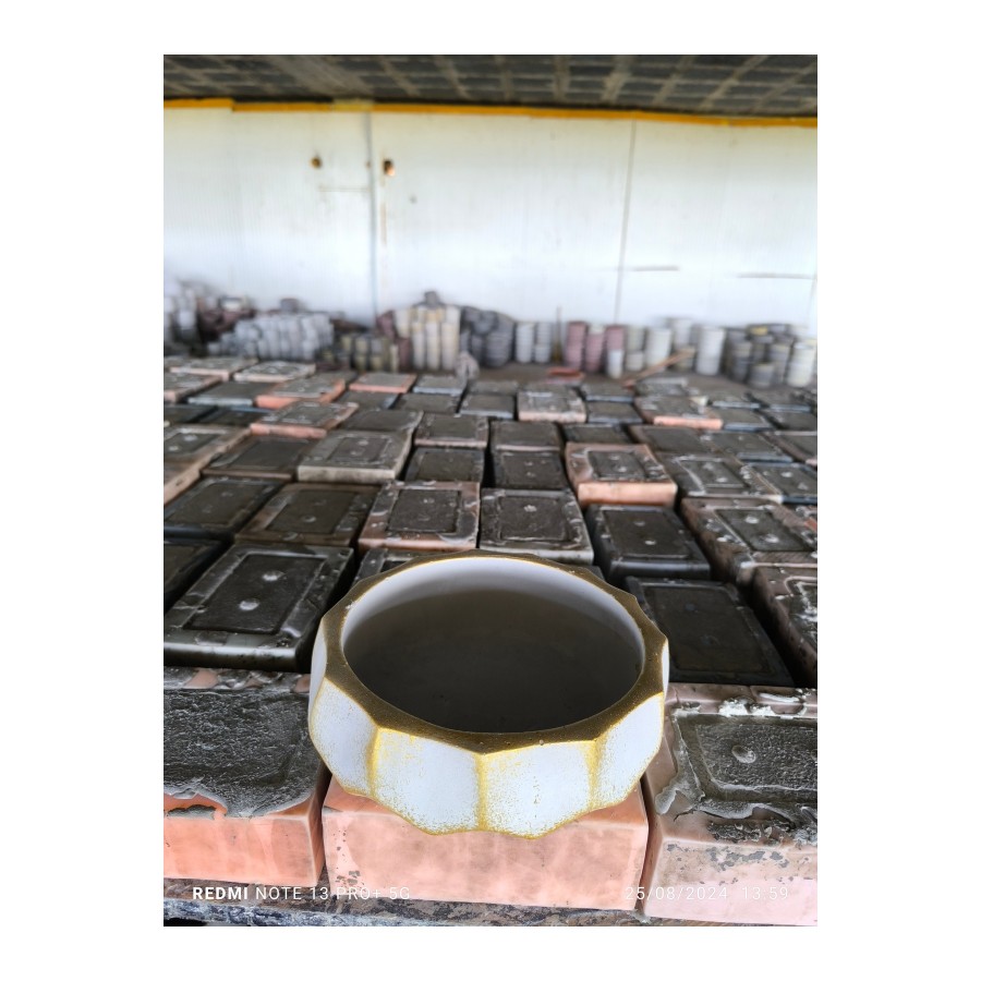 Geometrik dizayn Gold gri beton saksı