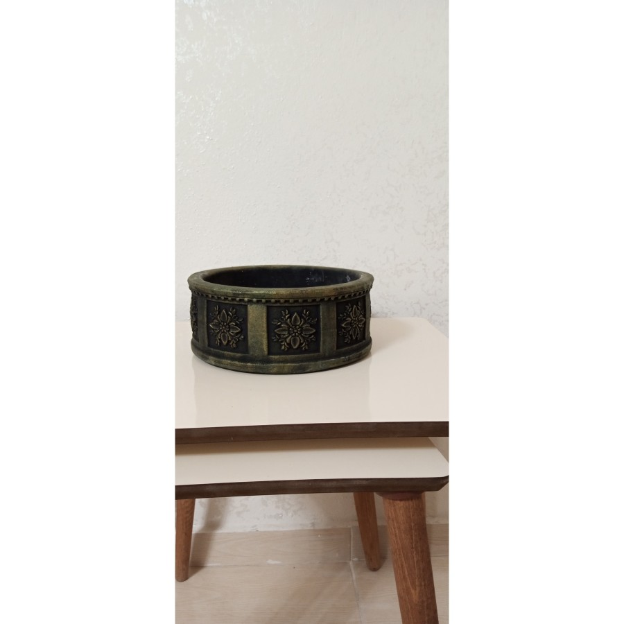 Gold desenli eskitme beton saksı 23*10 cm suya karşı 50 yıl garantili