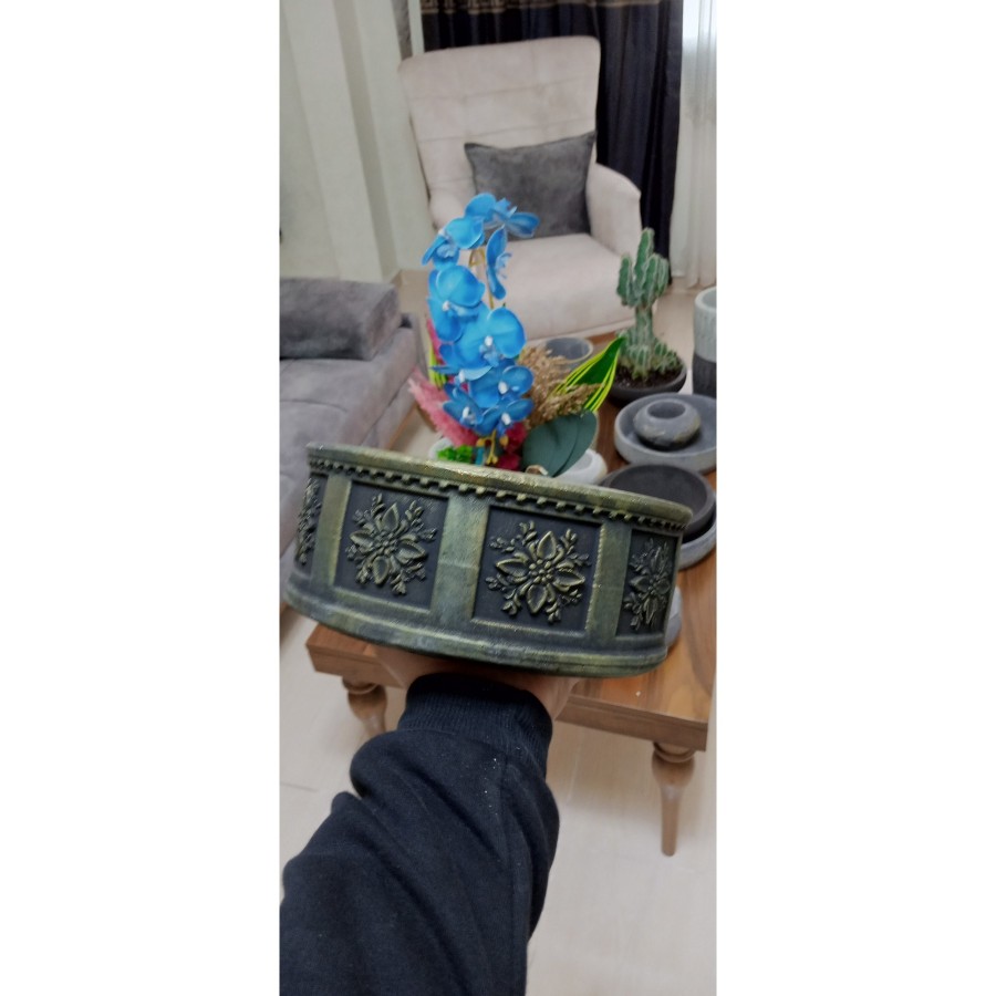 Gold desenli eskitme beton saksı 23*10 cm suya karşı 50 yıl garantili